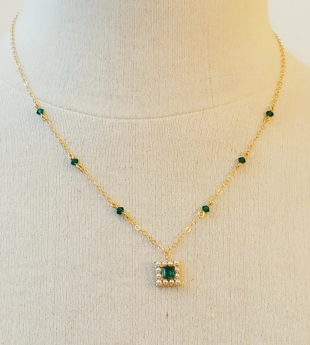 Collier Carré Renaissance Vert