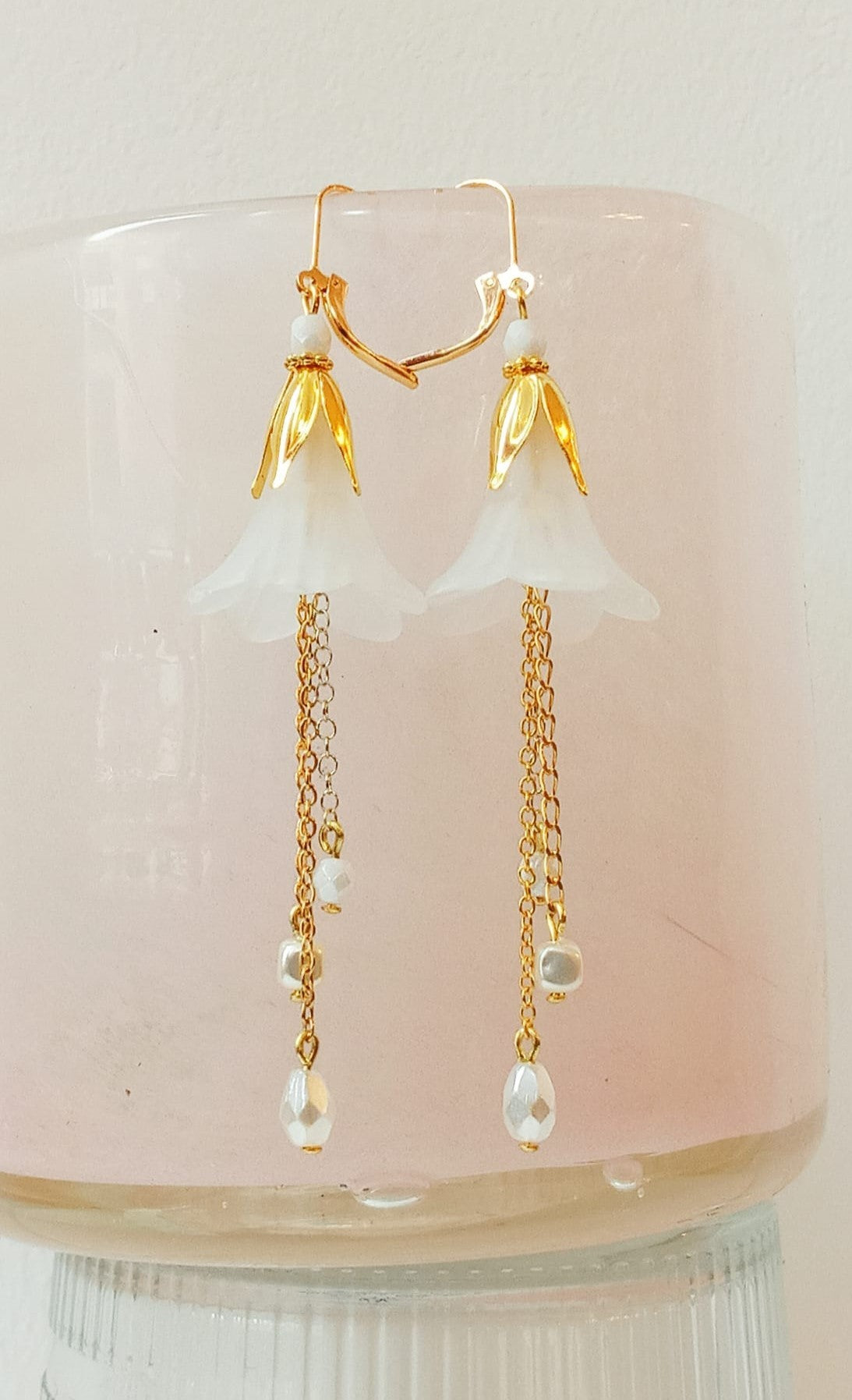 Clochettes blanches longues
