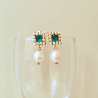 Parure Carré Renaissance Vert émeraude-Perles de Culture